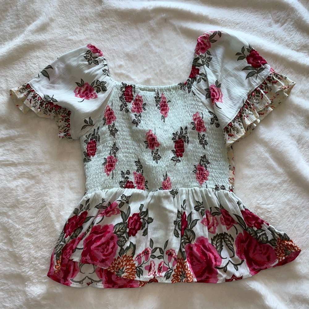 Angie Cream and Pink Floral Blouse - Picture 4 of 5